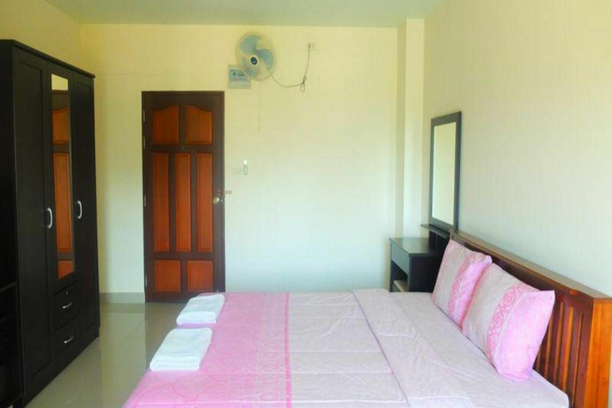 Lk Pavilion Executive Serviced Apartment Pattaya Luaran gambar